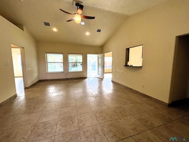 1303 N Riverside Dr, Truth Or Consequences, NM 87901 - photo 4