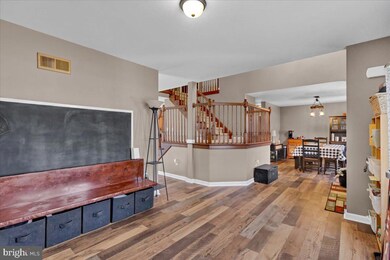 777 Mountain View Rd, Reading, PA 19607 - photo 5