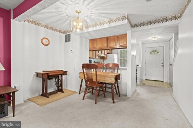 6016 Rowanberry Dr, Elkridge, MD 21075 - photo 6