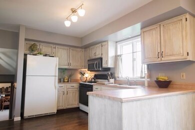 635 N Holly Ln, Griffith, IN 46319 - photo 6