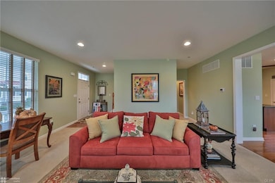 301 Katie Ln, Perkasie, PA 18944 - photo 4