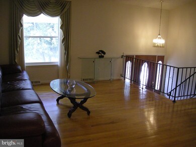 3523 Kings Point Rd, Randallstown, MD 21133 - photo 5