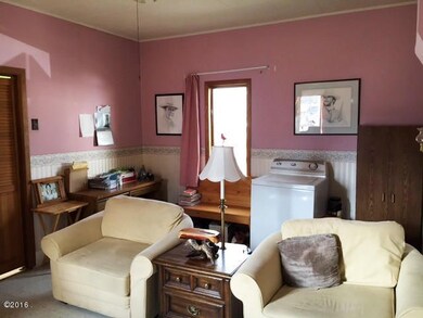 Living Room - 1