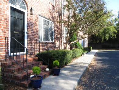 12 George Street B4