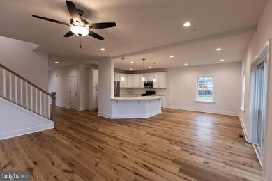 308 Poplar Ave, Edgewater, MD 21037 - photo 2