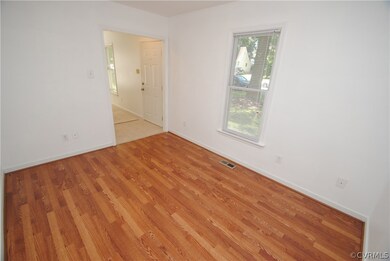 9024 Castle Point Rd, Glen Allen, VA 23060 - photo 5