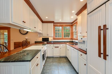 20 Arthur St, North Falmouth, MA 02556 - photo 5