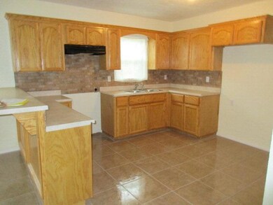 1607 S De la Rosa Dr, Donna, TX 78537 - photo 2