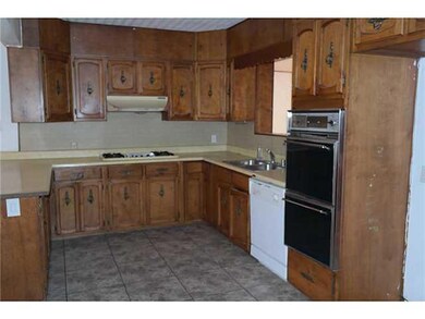 12 Half Moon Dr, El Paso, TX 79915 - photo 2
