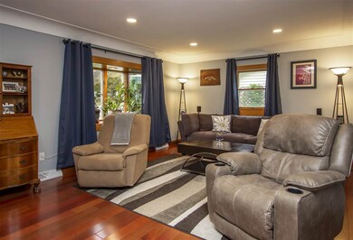 4322 Veralta Dr, Cedar Falls, IA 50613 - photo 2