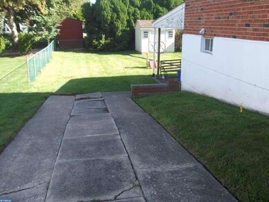 608 Clay Dr, Conshohocken, PA 19428 - photo 4