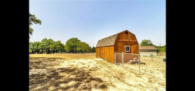 112 Overton Ridge Cir, Weatherford, TX 76088 - photo 5