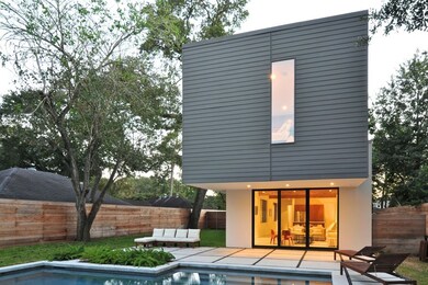 918 W 43rd St, Houston, TX 77018 - photo 2