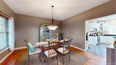 822 W Kaisertown Rd, Montgomery, NY 12549 - photo 6