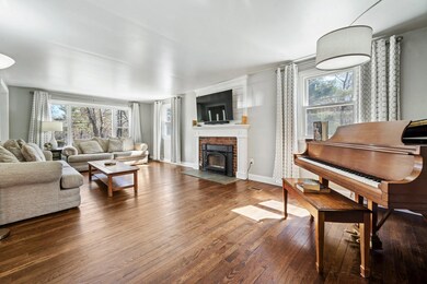 264 Baboosic Lake Rd, MerriMacK, NH 03054 - photo 7