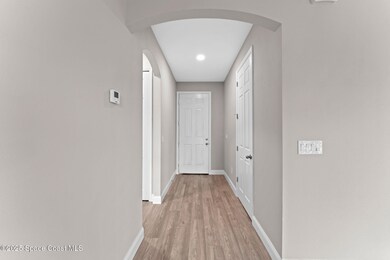 6-web-or-mls-231 Sarah Rd-6