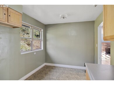 2780 5th Ave, West Linn, OR 97068 - photo 6