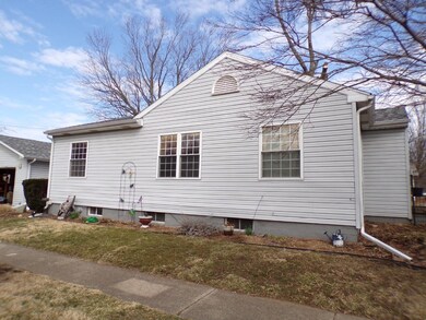 1106 C St, La Porte, IN 46350 - photo 4