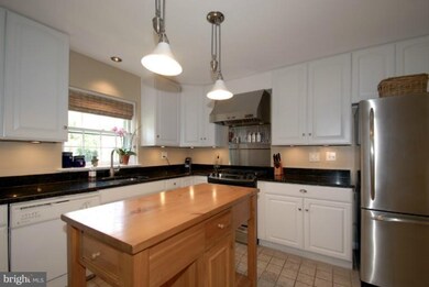 4643 Massachusetts Ave NW, Washington, DC 20016 - photo 4