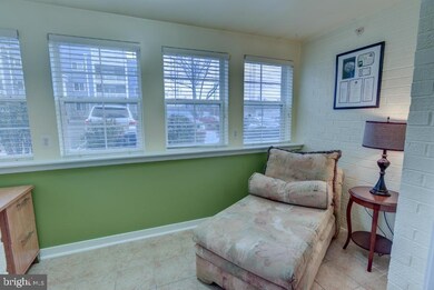 4069 S Four Mile Run Dr unit 102, Arlington, VA 22204 - photo 6