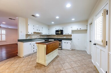 477 Kingswood Ct, Albany, GA 31707 - photo 5