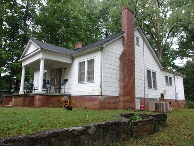 1311 Sunset Dr, Asheboro, NC 27205 - photo 3