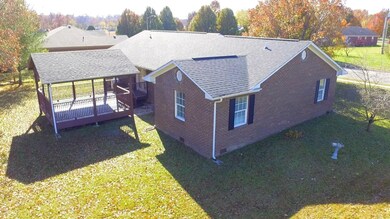 93 Hughes Ave, Berea, KY 40403 - photo 2