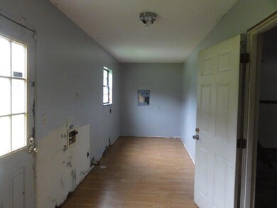 LAUNDRY ROOM/MUDROOM