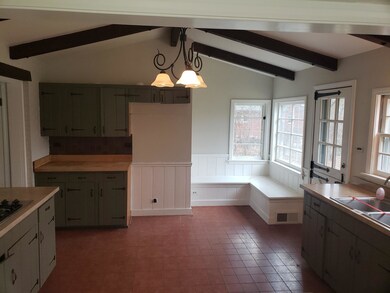 408 N River Glen Ave, Elmhurst, IL 60126 - photo 2