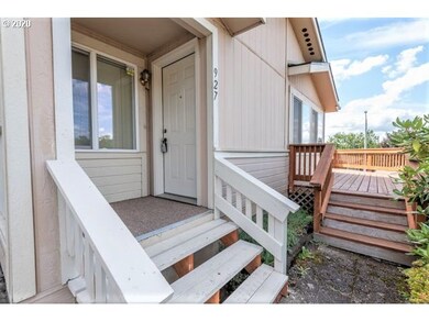 927 SW Alder Cir unit 56, Troutdale, OR 97060 - photo 3