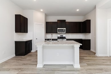 190 Ashley Loop, San Antonio, TX 78245 - photo 7