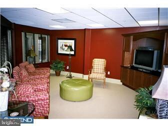 Windsor at Glen Mills unit 318, Glen Mills, PA 19342 - photo 3