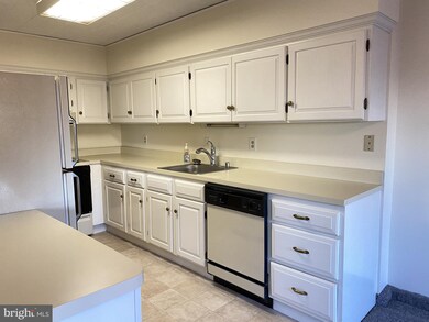 900 N Broom St unit 14, Wilmington, DE 19806 - photo 6