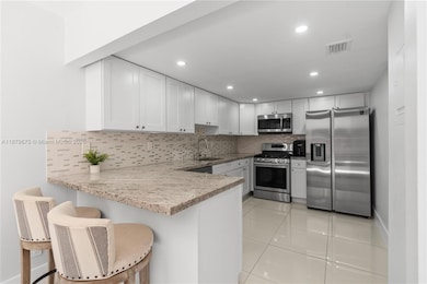 6621 SW 116th Place unit B2, Miami, FL 33173 - photo 5