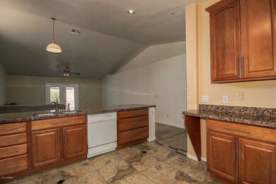 07 - Kitchen