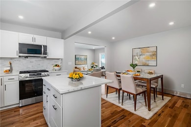 1008 Toll Gate Rd, Warwick, RI 02886 - photo 5