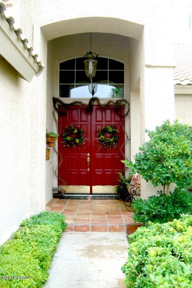 Sophisticated Elegance @ Entry