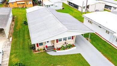 6115 Crestview Ln, Zephyrhills, FL 33542 - photo 6