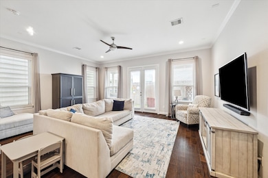 Bright and sunny living area (28x20) with double d