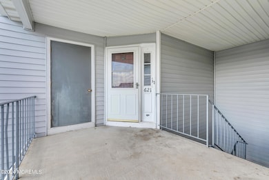 621 Waters Edge Dr unit 21, Toms River, NJ 08753 - photo 3