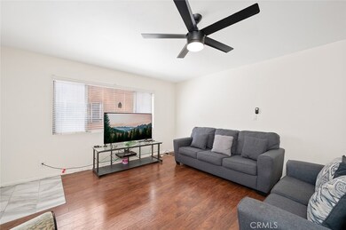 933 N Cedar St unit 6, Inglewood, CA 90302 - photo 4