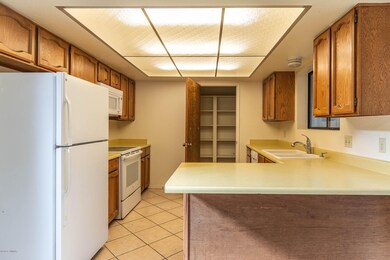 140 S Paloma, Show Low, AZ 85901 - photo 6