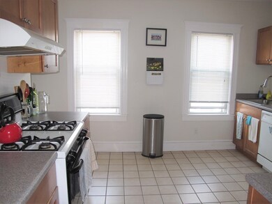 16 Avon St unit 2, Somerville, MA 02143 - photo 3