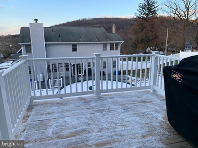 25 Rosalie's Way, Temple, PA 19560 - photo 5