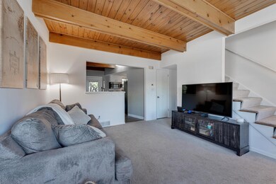 1094 Folkestone Rd unit 13-A, Columbus, OH 43220 - photo 3