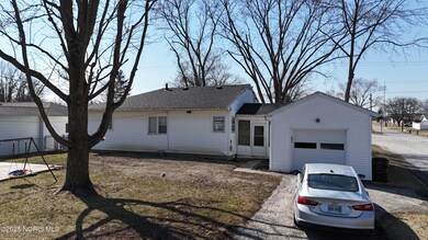 775 N Walnut St, Paulding, OH 45879 - photo 4