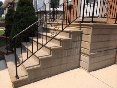 5244 W Wellington Ave, Chicago, IL 60641 - photo 2