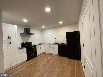 22146 Winter Lake Ct, Ashburn, VA 20148 - photo 2