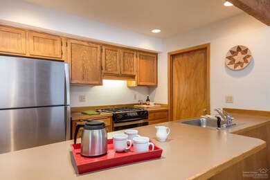 17728 Red Wing Ln, Sunriver, OR 97707 - photo 4