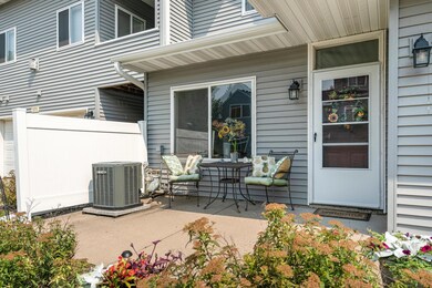 577 Woodduck Dr unit J, Woodbury, MN 55125 - photo 2